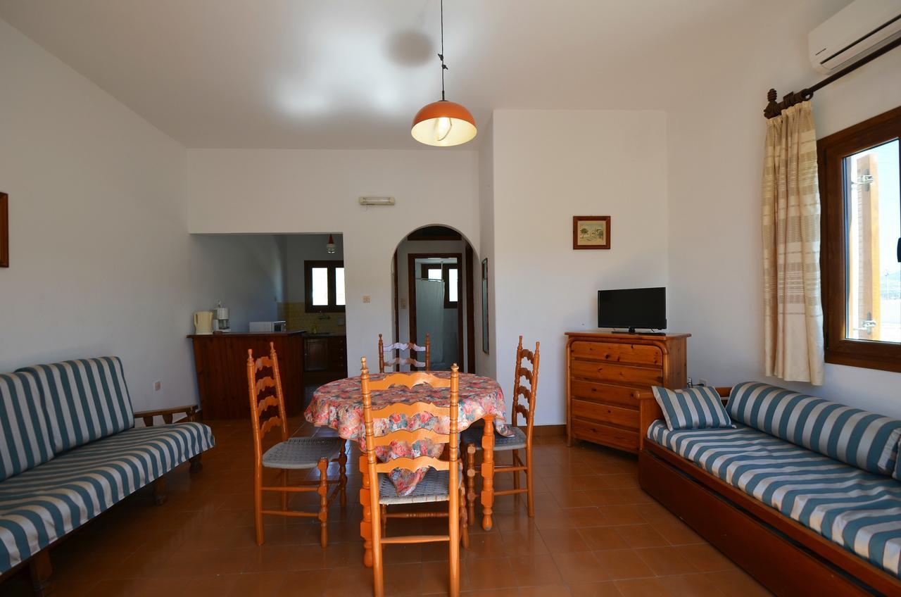 Madoupa Beach Apartments Ornos  Exteriér fotografie
